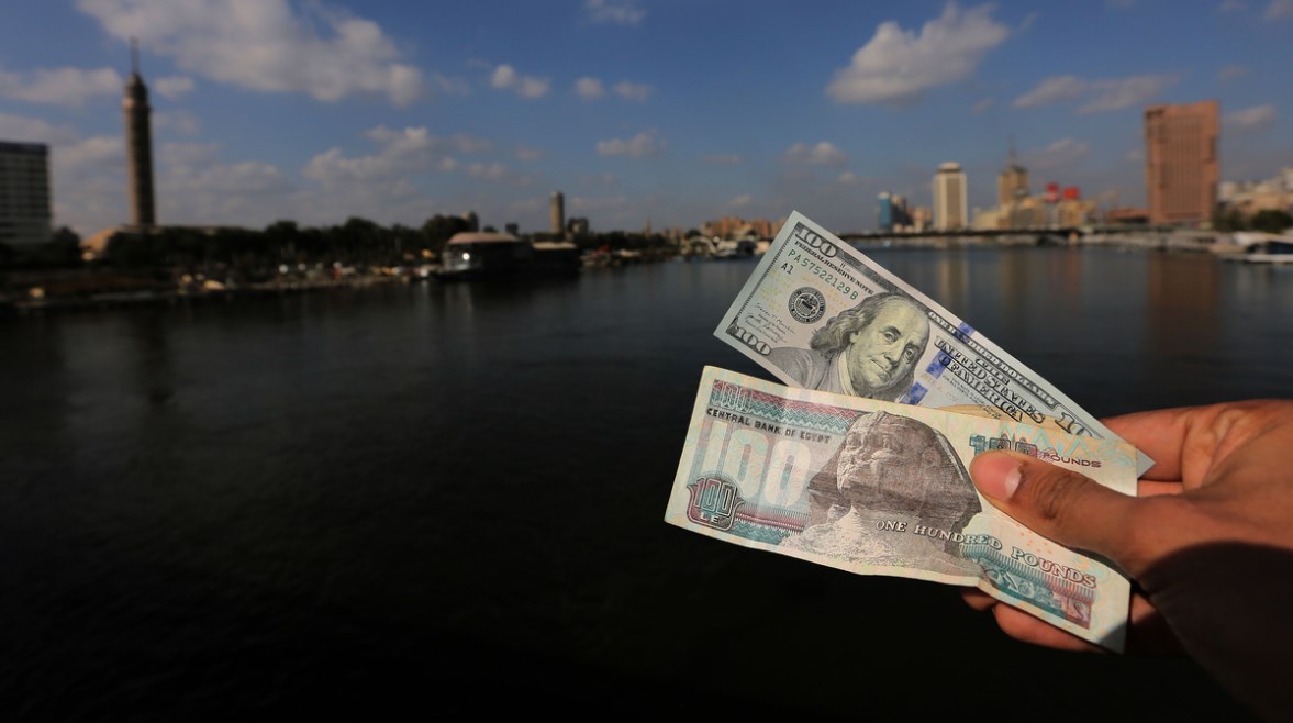 دراسة تأثير ضخ 1.6 مليار دولار من صندوق النقد على حركة سعر الدولار وسوق المال في البلاد
