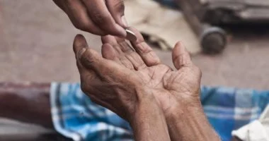 وزارة الداخلية تلقي القبض على ثمانية أشخاص متورطين في تسول الأطفال في شوارع المدينة والتهديدات تتصاعد