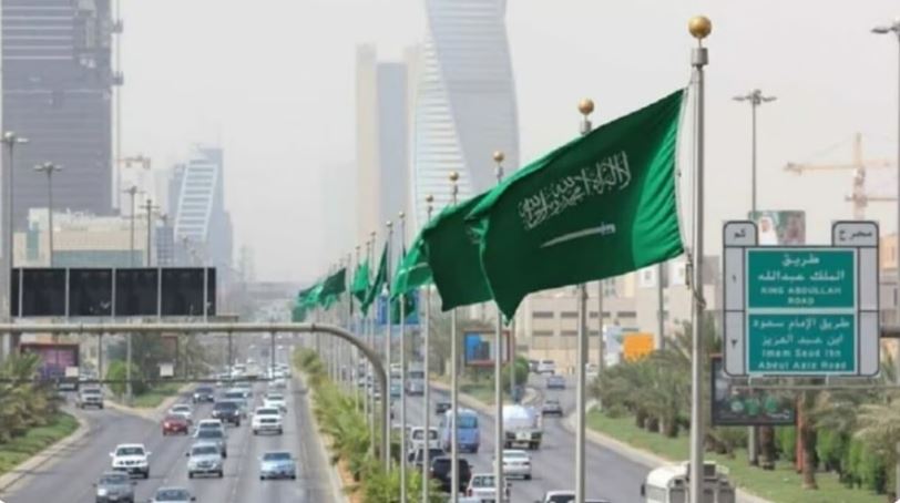 أجواء المملكة اليوم الثلاثاء تشهد ارتفاعا ملحوظا في درجات الحرارة مع رياح نشطة تثير الغبار والرمال