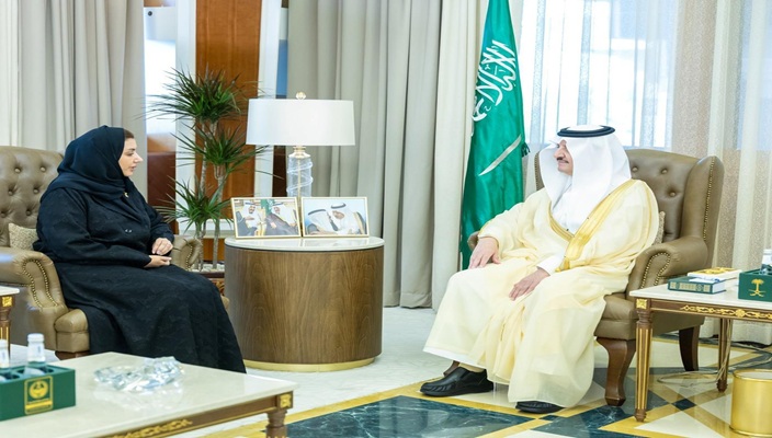 أمير الشرقية يستعرض إنجازات تطوير خدمات الأحوال المدنية ويتطلع لابتكارات جديدة لخدمة المواطنين وتحسين الأداء