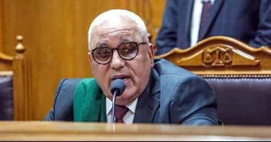إشعال الأجواء في المحكمة مع بداية محاكمة ثمانية متهمين بقضية الهيكل الإداري بالتجمع اليوم