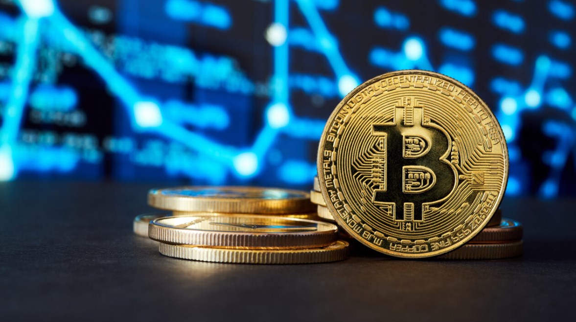 البيتكوين تواصل الارتفاع نحو 64 ألف دولار مع تراجع المخاوف الجيوسياسية وتعزيز الاستثمارات العالمية