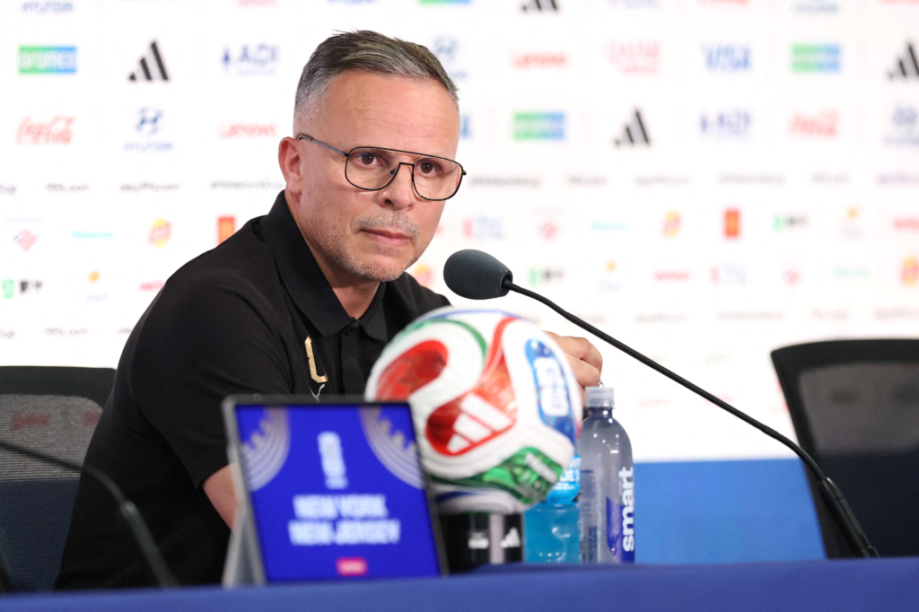 المدرب وهبي يؤكد قوة المنتخب الفرنسي لكنه يعد بتقديم مفاجآت كبيرة في اللقاء القادم