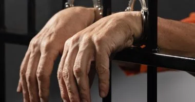 النيابة تأمر بحبس المتهم بقتل سمسار في العياط لأربعة أيام على ذمة التحقيقات في جريمة غامضة